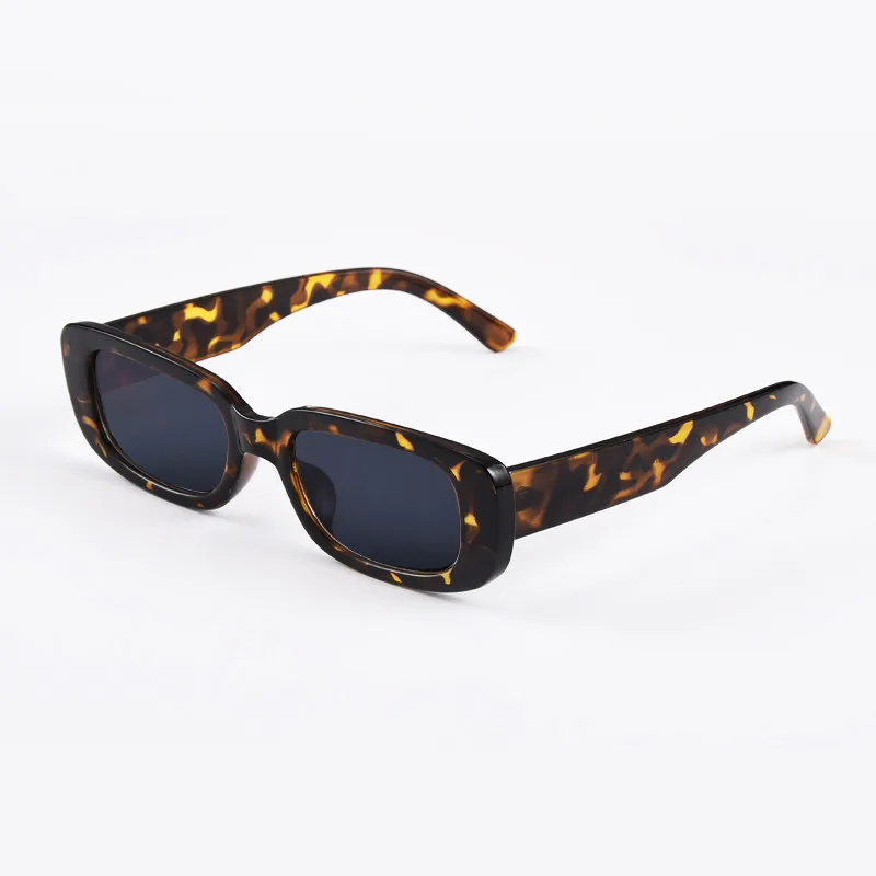 Chic Vintage-Inspired Green Square Sunglasses with UV400 Protection