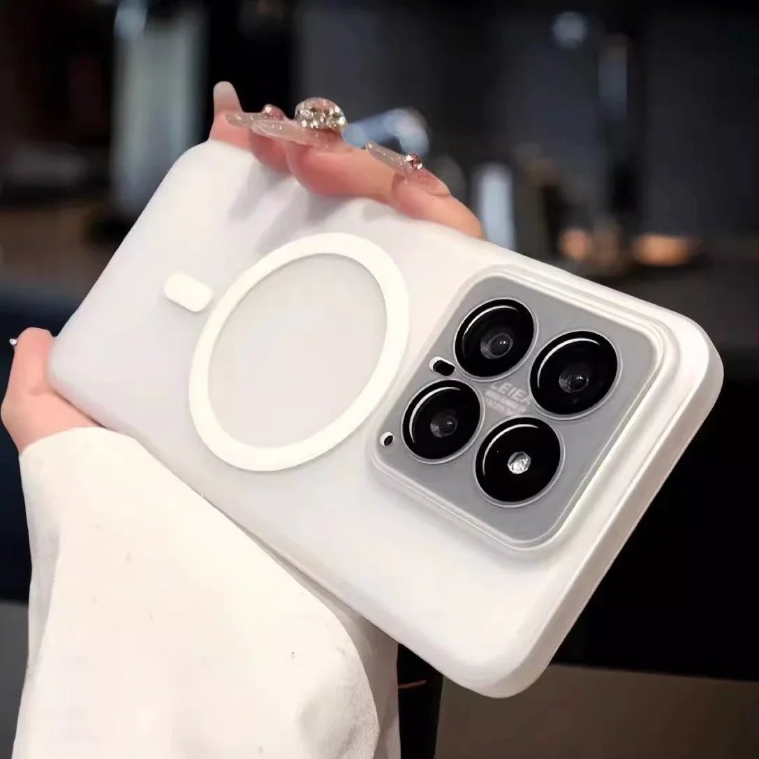 Transparent Shockproof Case with Lens Protection and Magnetic Magsafe Compatibility