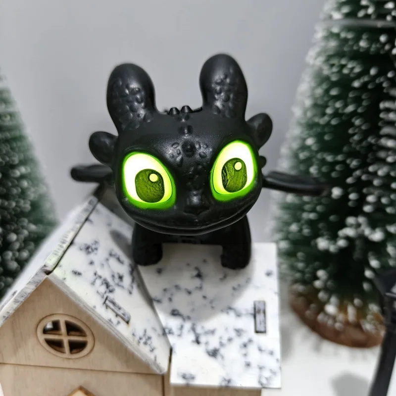 이빨없는 자동차 장식 날개가 움직일 수 있고, 안경이 빛날 것입니다. 생일 선물용 장식품 걸이형 장식품.