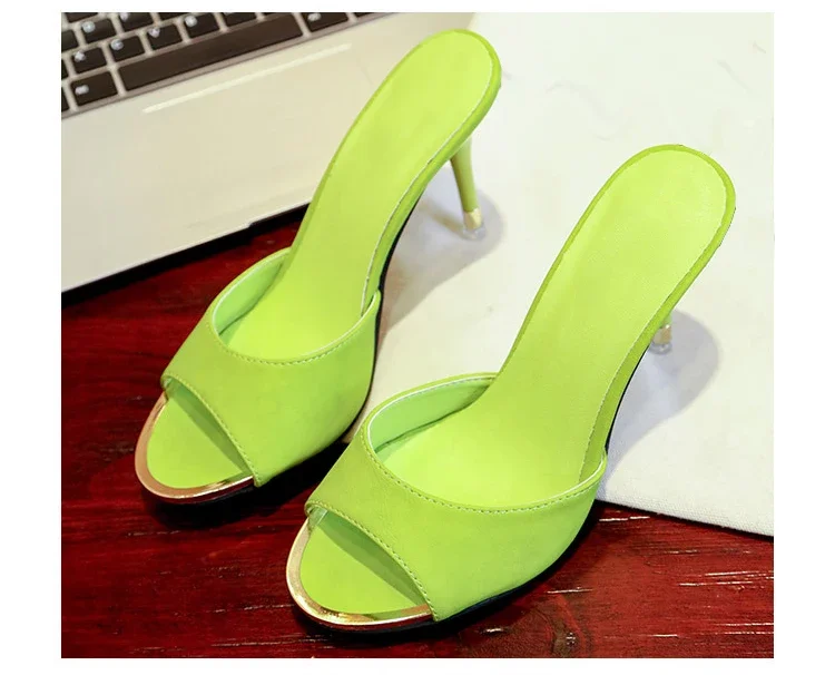 4066161168_1434911813--1