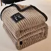 Cooling Bedding Quilt All-Season Air Conditioning Comforter Lightweight Fiber Cooling Comforter Cover For Home Bedroom Living 2