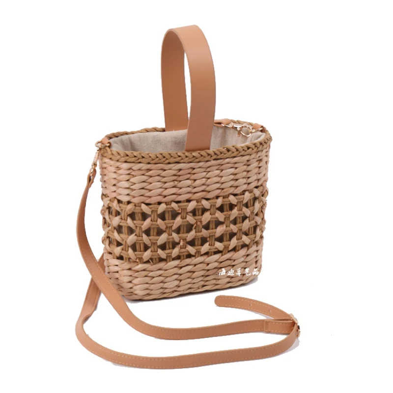 2023 Summer New Shoulder Handbag Natural Corn Husk Pastoral Literary Women's Bag Braided Chain Buckle Straw Bag