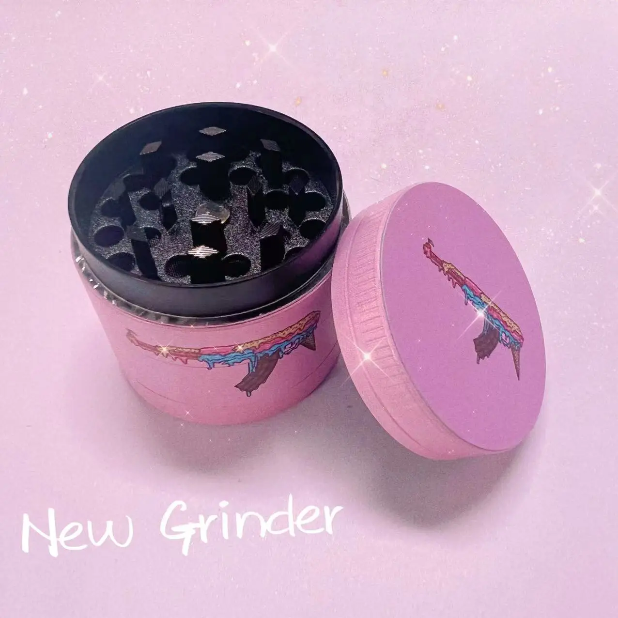 2022 New Pink Grinder Machine 4 Strati Grinder Grinder Grinder Manuale Strumenti Fai Da Te Accessori Logo Personalizzato Drop Shipping
