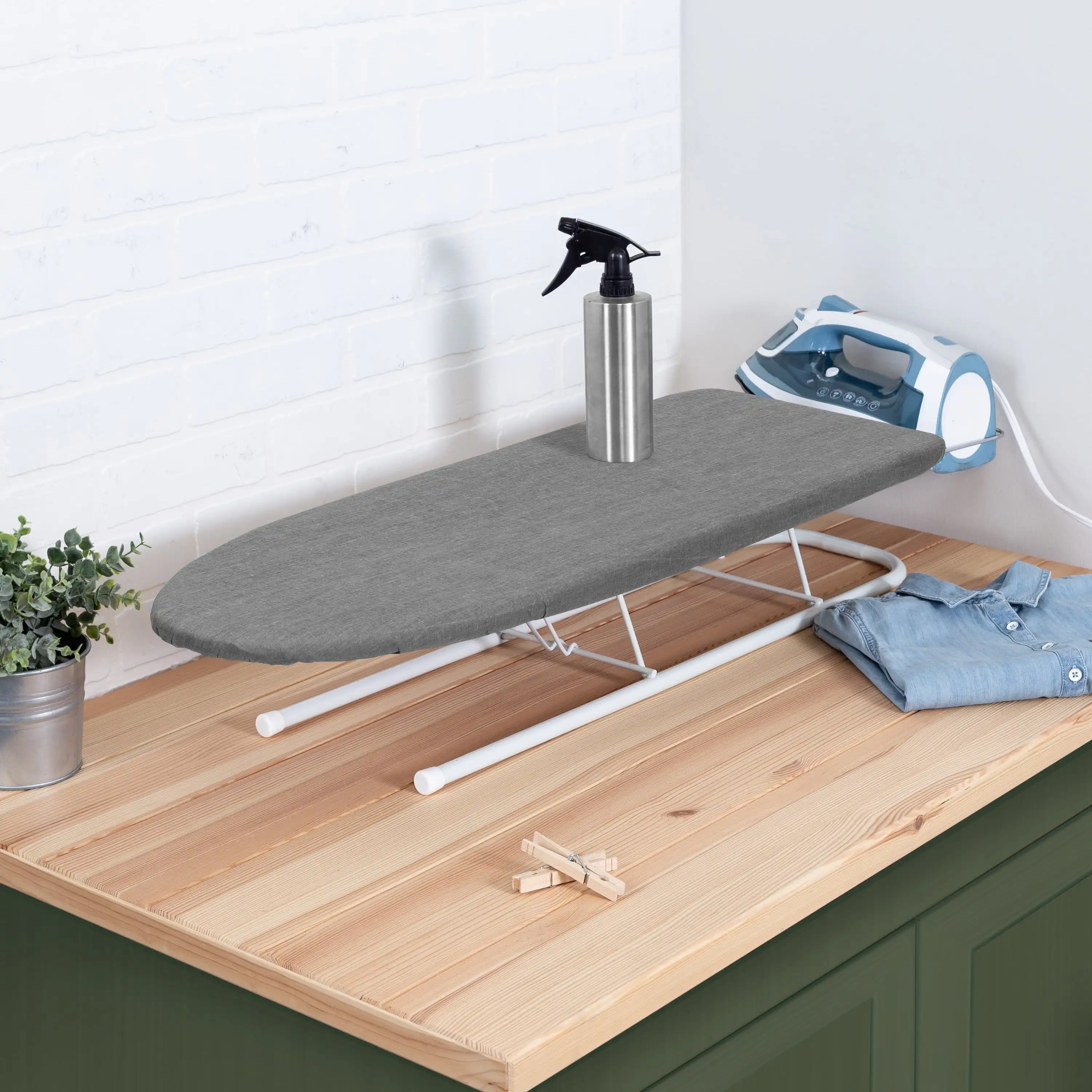 

Honey-Can-Do Gray and White Steel Tabletop Ironing Board, Gray