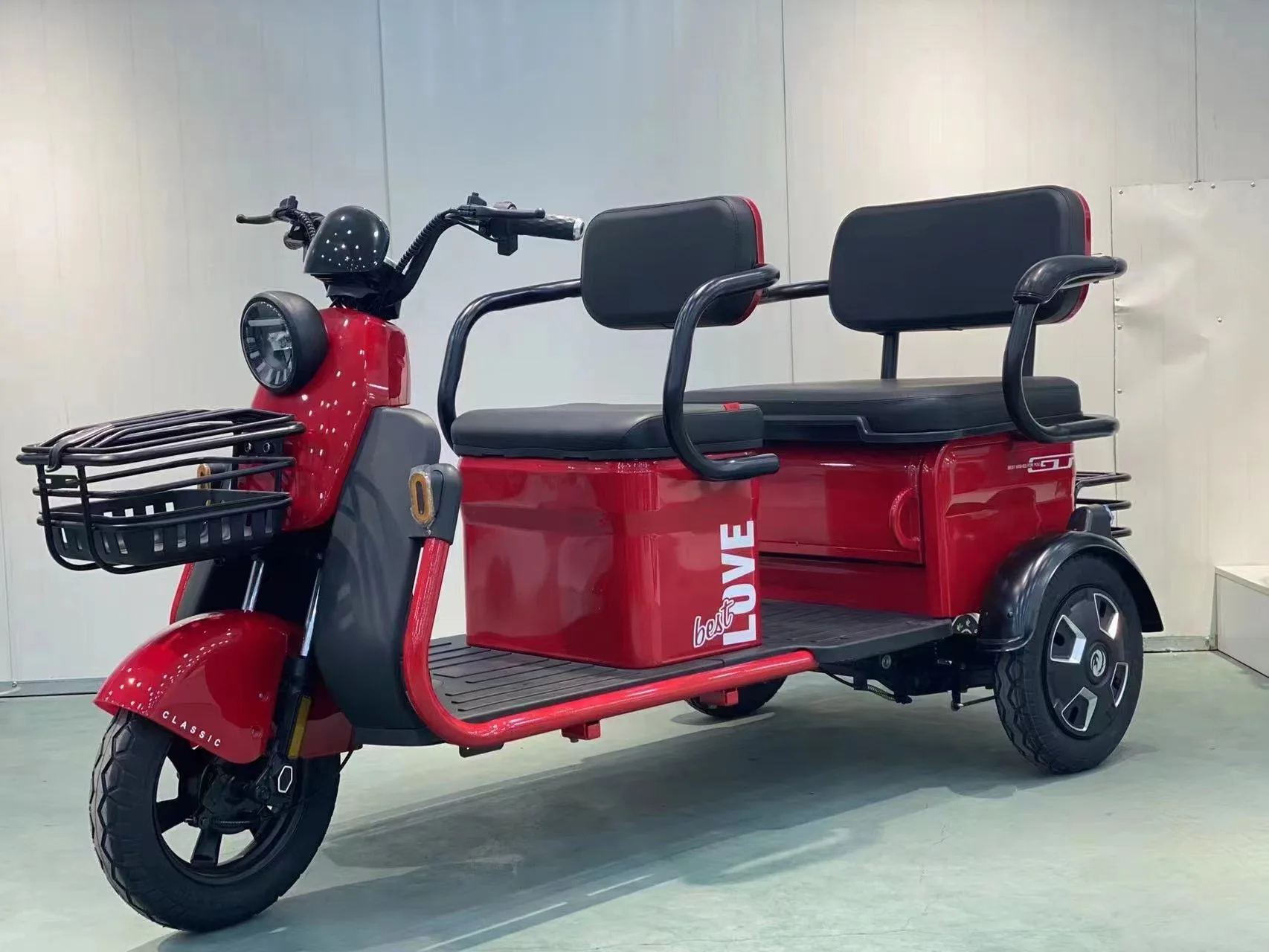 Low Price 48v 600w Unisex Fashion Cheap Manned Comfortable Fast adult Electric Tricycle