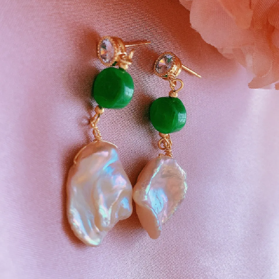 

Elegant White baroque pearl jadeite pearl earrings 18KGB Stud Bohemian Formal Dangle Beaded Custom Office Gold Children Art