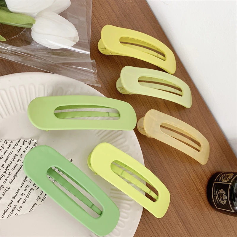 New Plastic Large Hair Clip Big Size Cream Green Color Hollowed Barrettes Korean Hair Accessories Geometric Side Pins for Women таблетки для горла ангинoff с прополисом и ментолом green side 20 шт по 700 мг