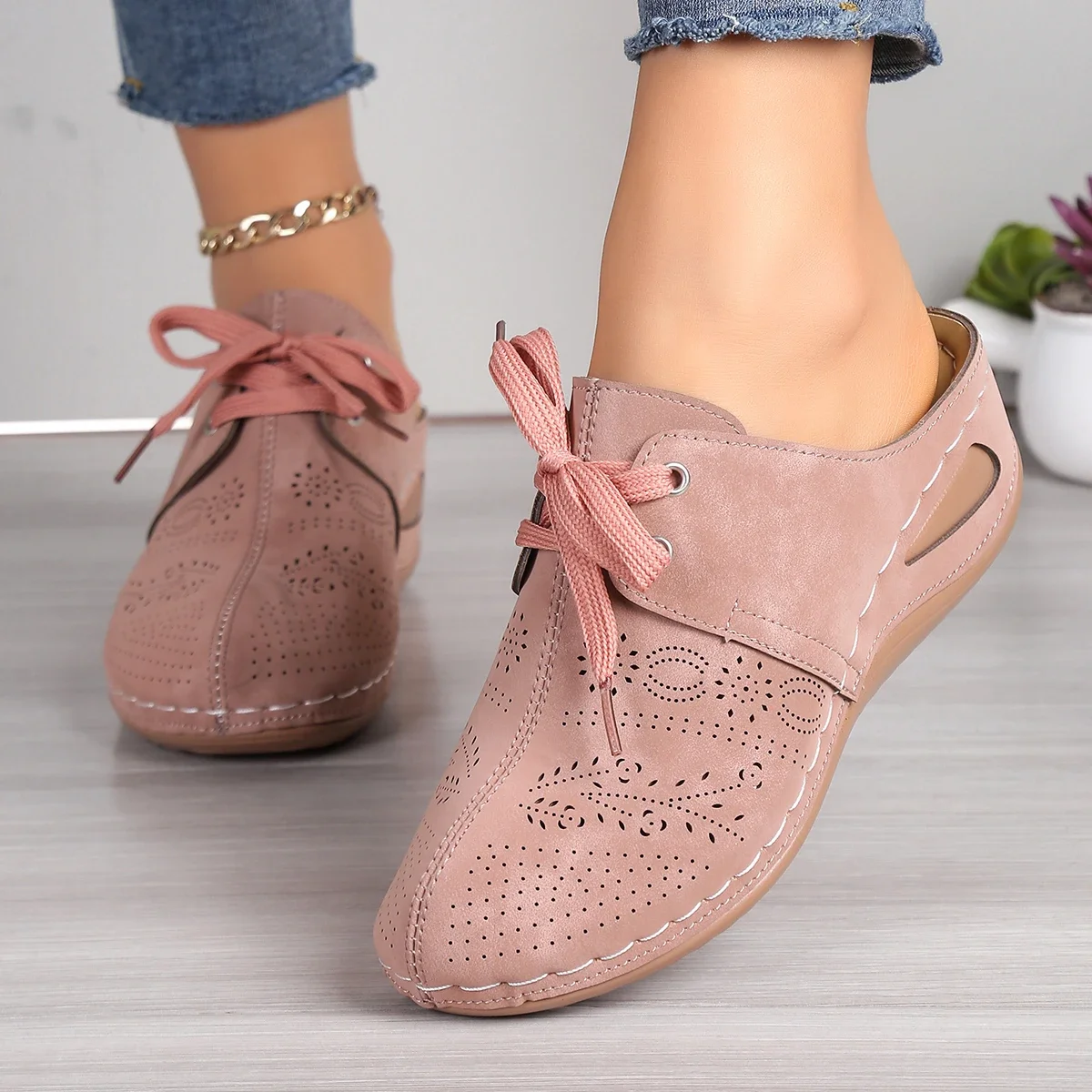 Lightweight Lace-up Fashion Half-support Wading Beach Shoes Middle-aged Mother Shoes Summer 2024 New Arrival Size 36-43 2