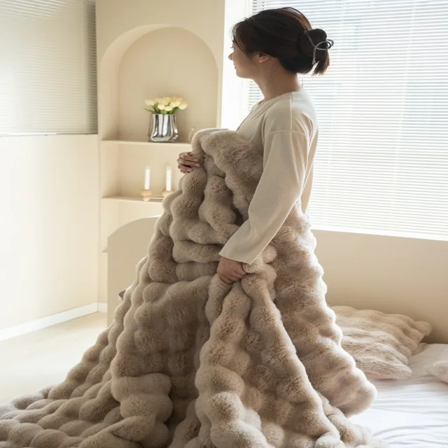 Warm Tuscan Imitation Fur Blanket for Winter Warmth Super