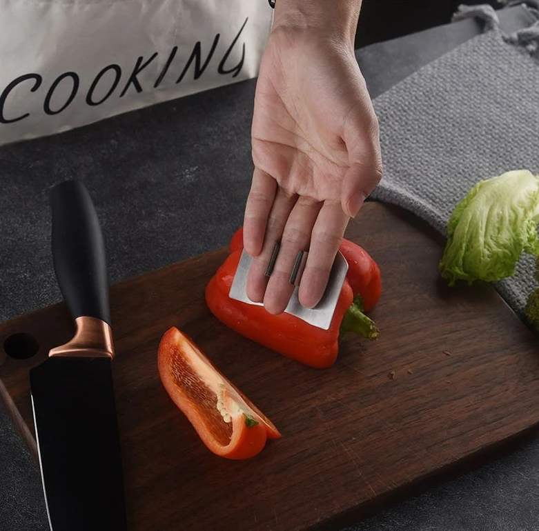 Kitchen Tool Accessories Stainless Steel Finger Guard Safety Vegetable Cutter Hand Guard Tool Kitchen Cut Finger Protector