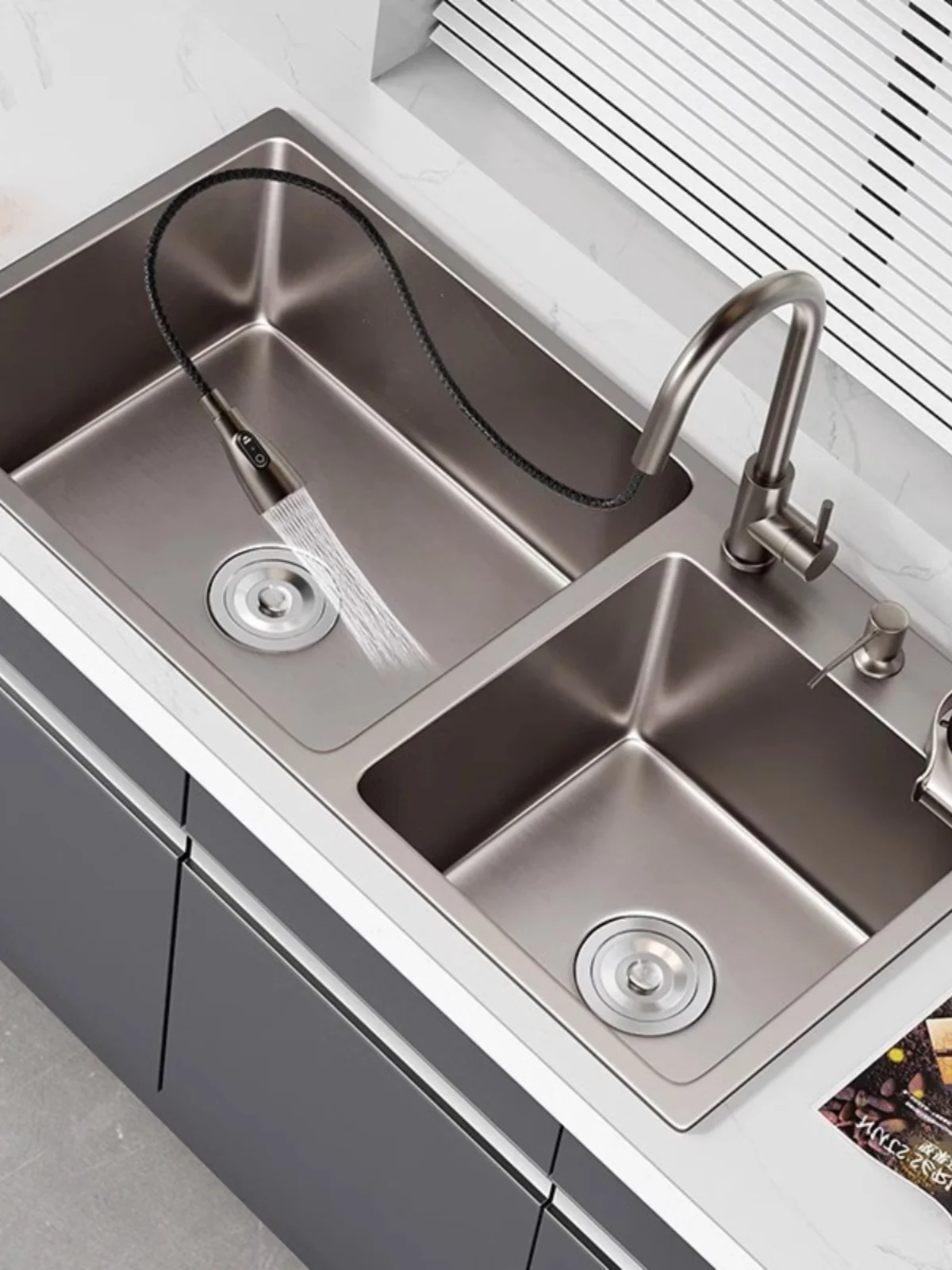 

304 stainless steel double-slot sink kitchen thickened sink set