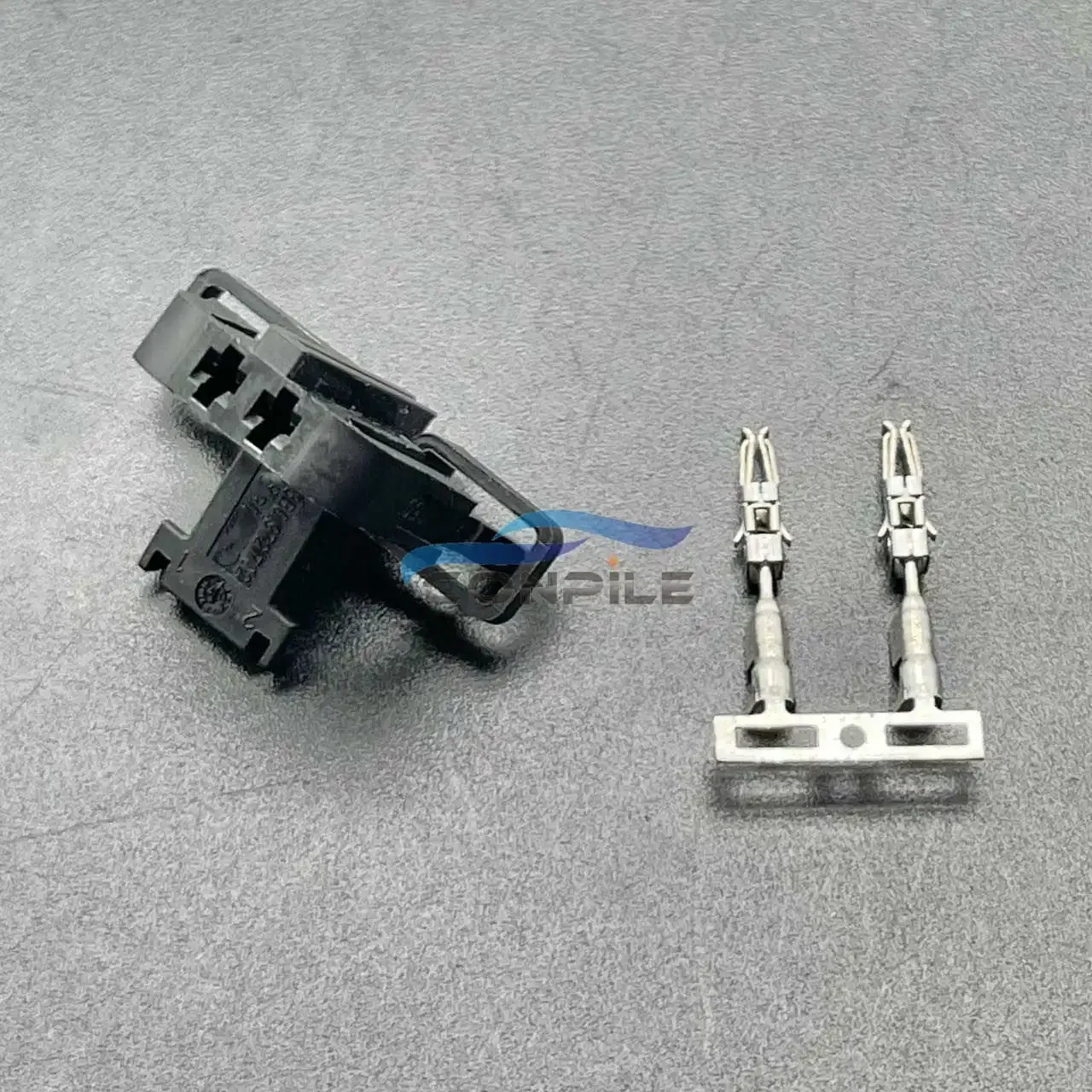 

1pc 3B0 972 702 for Volkswagen license plate light door light trunk light plug wiring harness connector