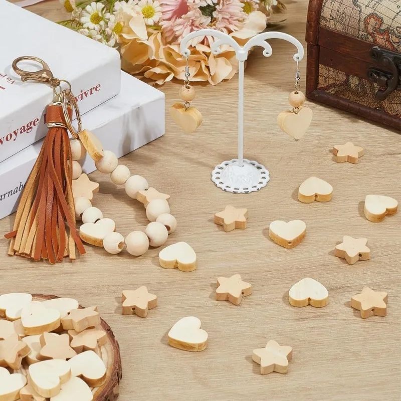 50Pcs 천연 나무 구슬 스타 하트 모양 미완성 나무 루즈 스페이서 구슬 공예용 구멍이 있는 DIY 쥬얼리 만들기