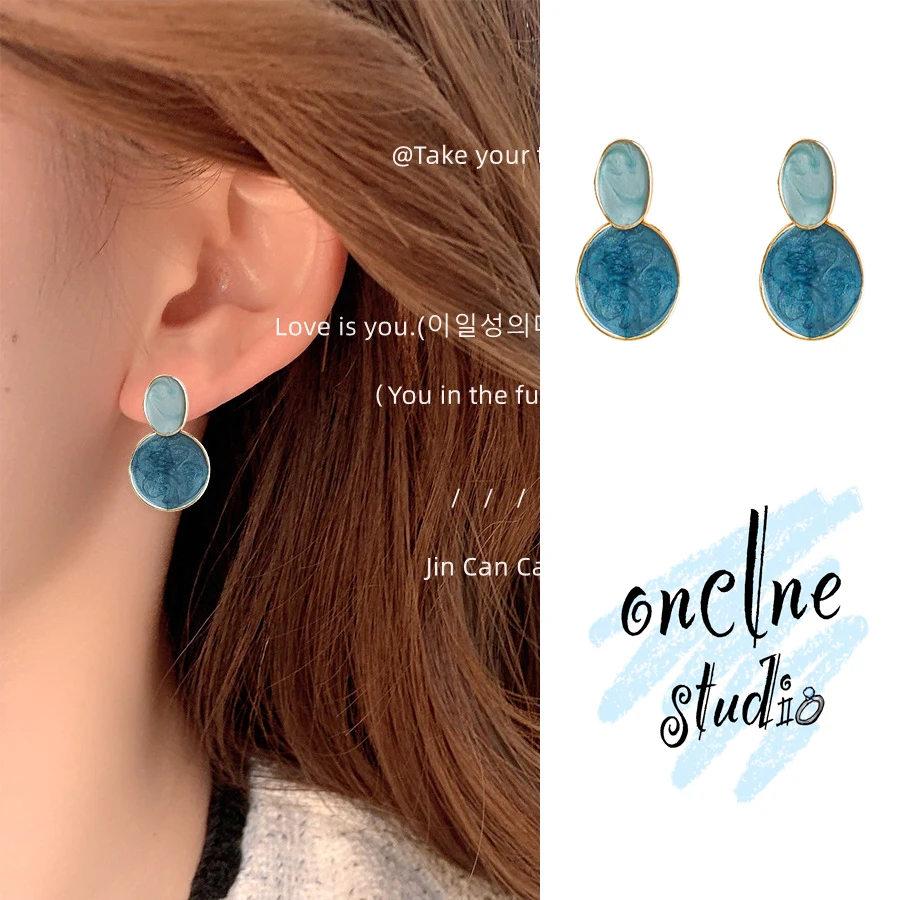 

Blue color block droplet geometric earrings with circular design, gentle and energetic earrings for women