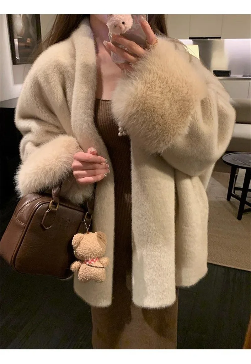 Mink Fur Coat Image 7