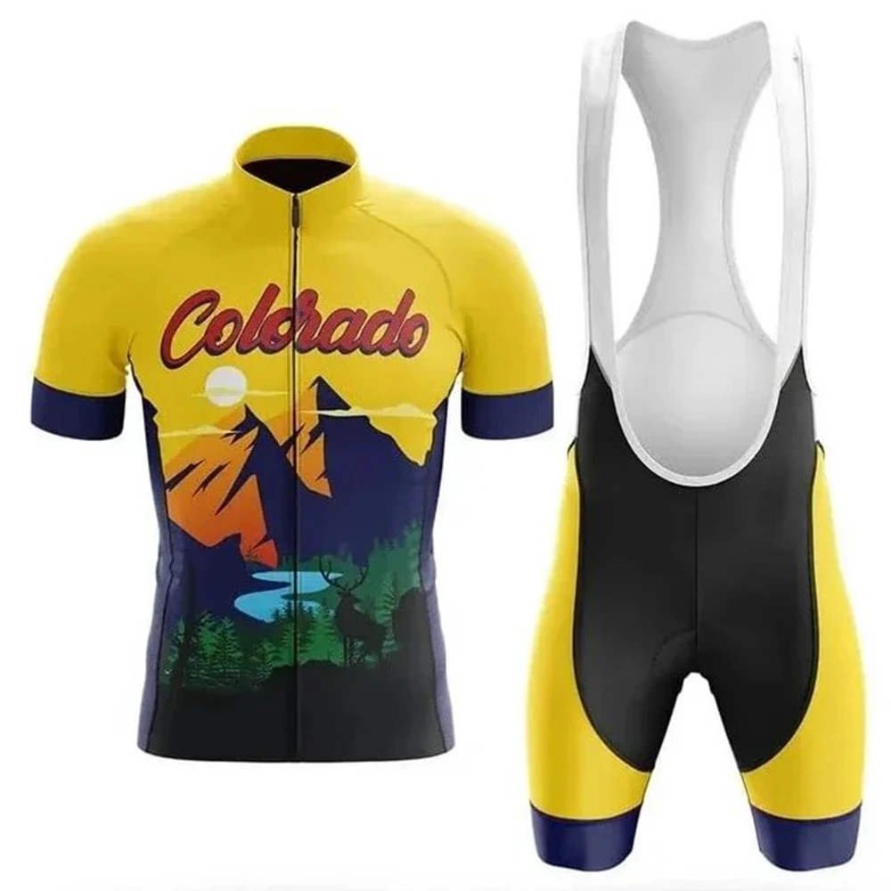 

Велосипедный комплект из шорт и трикотажа с коротким рукавом