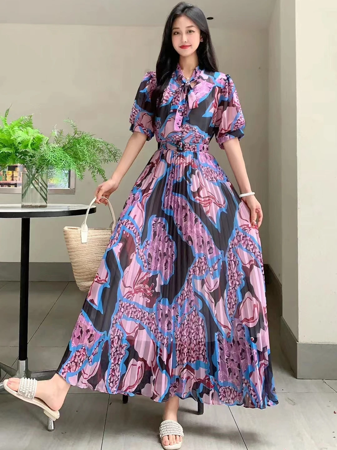 

New Summer Women Lace-up Bow Collar Short Sleeve Belt Slim Long Dress Gorgeous Retro Print Pleated Big Hem Chiffon Dress