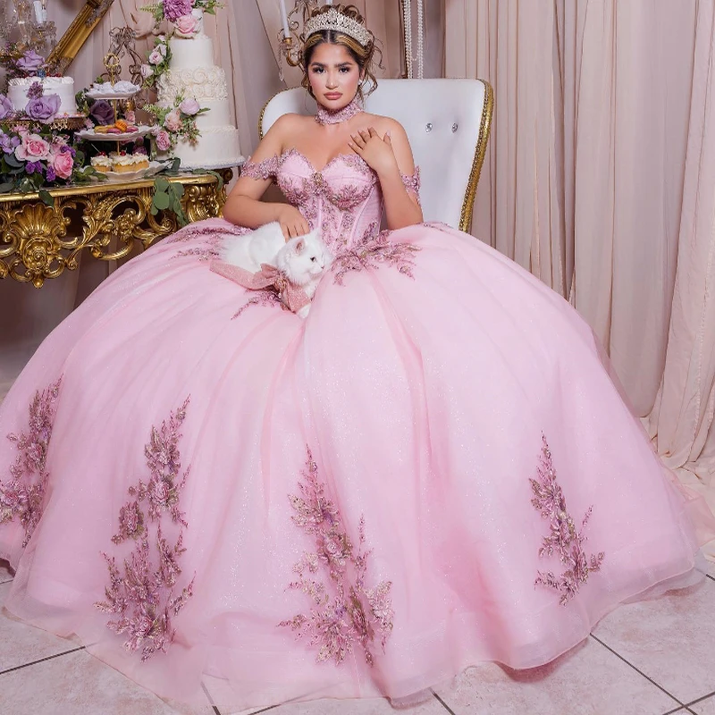 

Pink Sweetheart Shiny Quinceanera Dresses 2024 Ball Gown Crystal Vestidos De 15 Años Applique Lace Beaded Tull Prom Party Dress