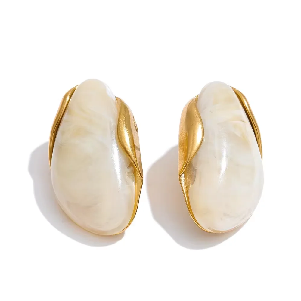 Earrings Beige