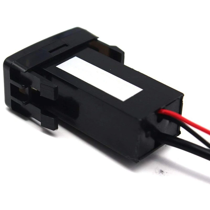 도요타 Hilux VIGO 차량용 듀얼 USB 오디오 충전기, LED 휴대폰 USB 입력 소켓