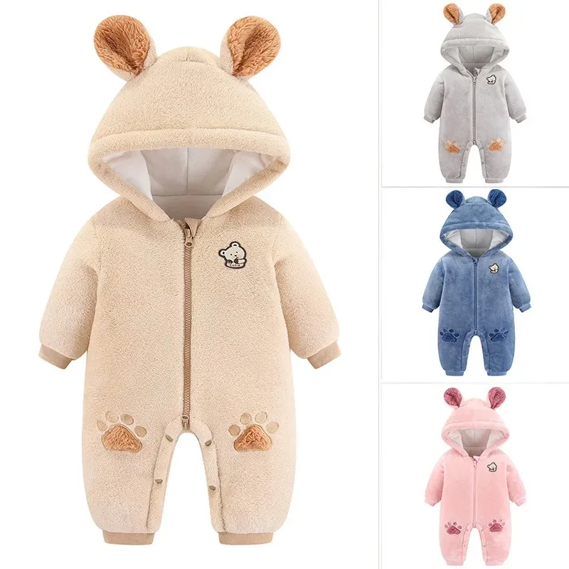 New Baby Autumn and Winter Baby Long-sleeved Long-legged Love Pattern Onesie with Cute Hooded Crawling Clothes Girl