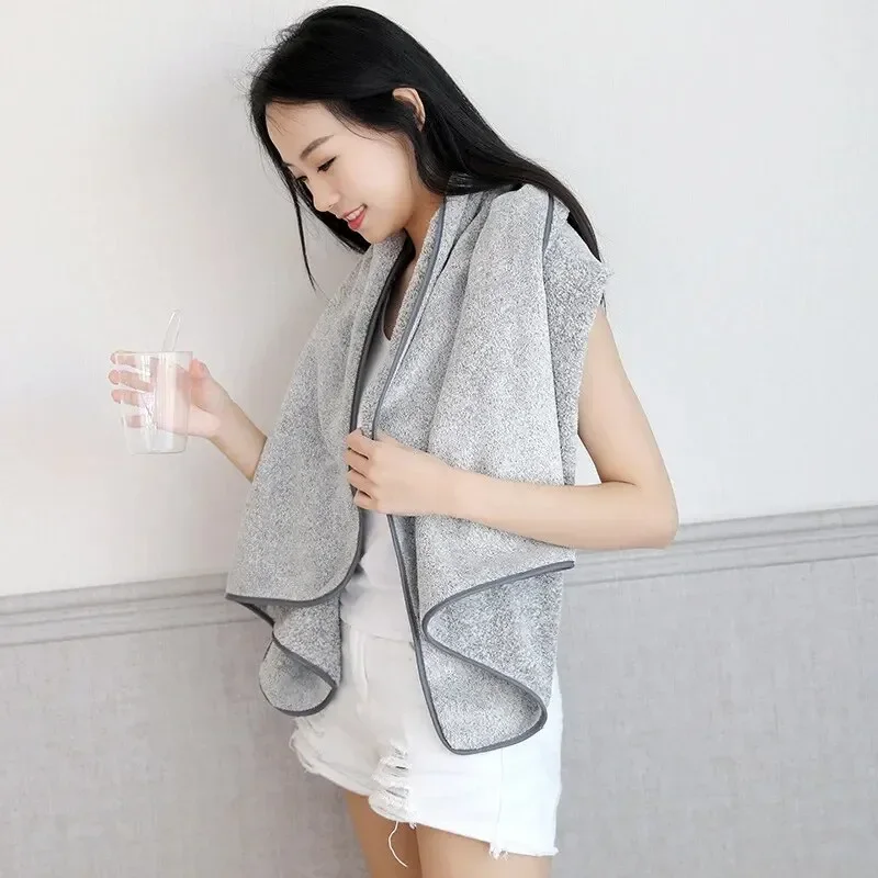 Thickened Microfiber Bath Towel for Body Gym Sports Spa Shower and Home Use Beach towels & mats Practical Beach Essentials