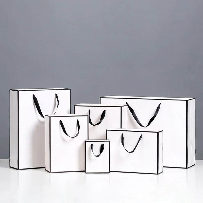 Gift Bags 15x6x20cm Paper Totes Bags with Handles Bulk Shopping Retail Bags Birthdays wedding Party Bag Small Business