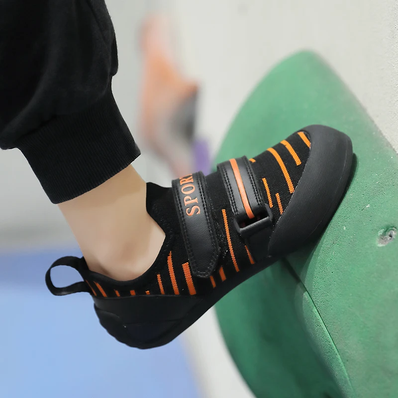 

Professional Children's Rock Climbing Shoes Youth Breathable Rock Climbing Training Shoes Protect Toes with Non slip Rubber