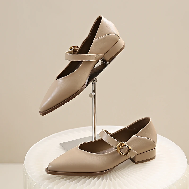 

Flat bottomed pointed one line buckle shoes for women's 2024 spring/summer/autumn new retro versatile fashion single shoes
