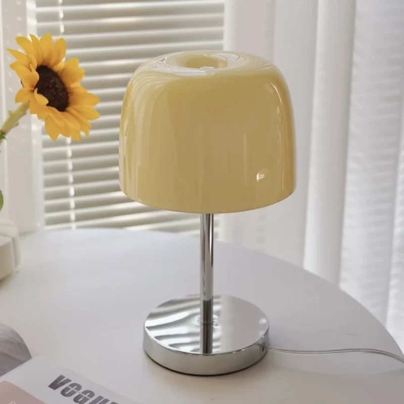 Table Lamp Bauhaus Cream Glass Simple Retro Atmosphere Mood Light Lamp Bedroom Bedside Desk Lamp Room Decorating Items