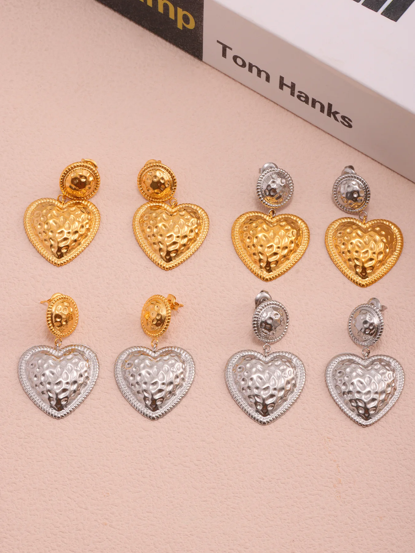 Neue Goldfarbene Silber-Herz-Ohrhänger für Damen, 316 Edelstahl Vergoldete Luxus-Ohrringe, 18K Exquisiter Damenschmuck – Detail 7