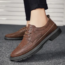  2023 Fashion Brogues Men Casual Shoes Flat Thick Sole Male Footwear Black Autumn Ealry Winter 