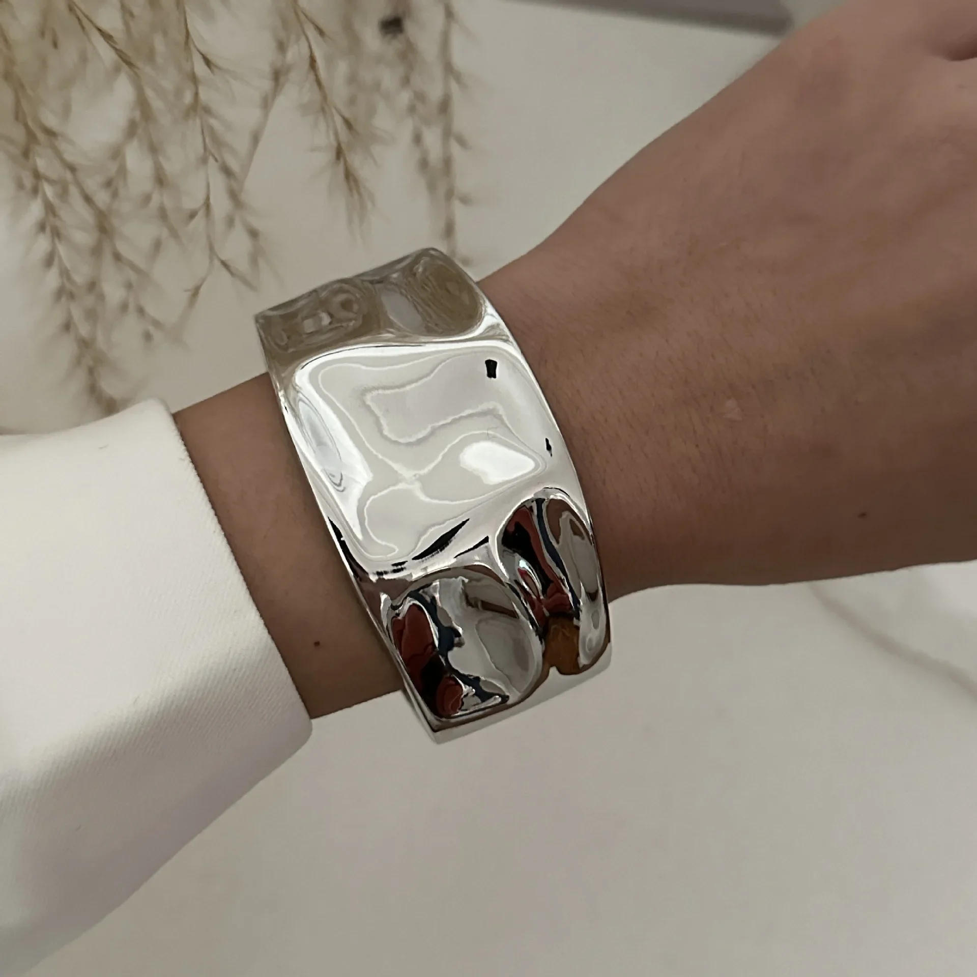 Hip Hop Punk Geometrische Breite Manschette Armreifen Für Frauen Luxus Gold Farbe Unregelmäßige Metall Armreifen Männer Übertrieben Hand Schmuck Geschenk – Detail 9