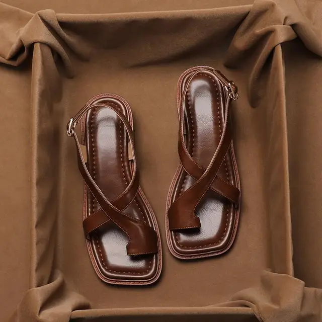 Sandales pour femmes style rétro français à bout carré et boucle 2026 – Confortables, semelle souple, simples et polyvalentes 1