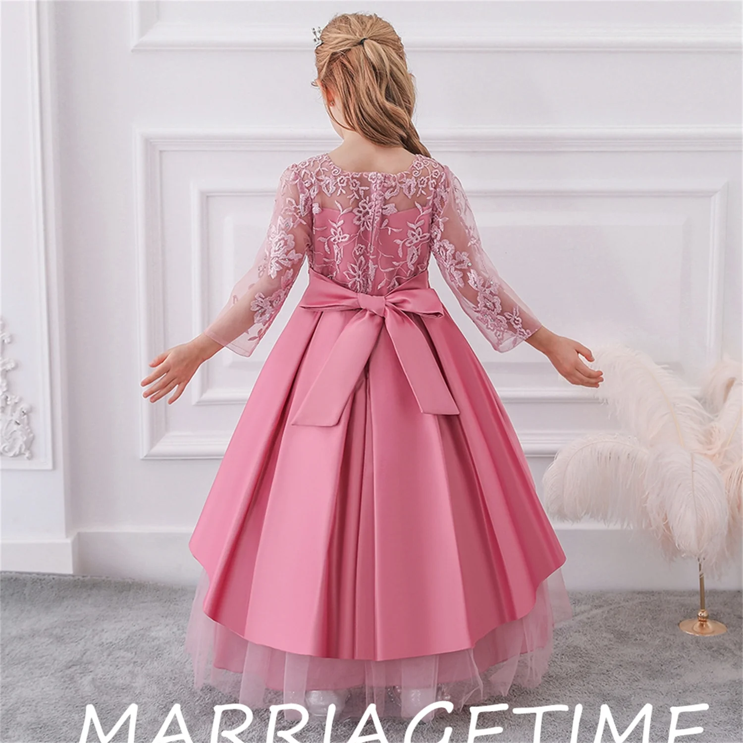 2023 Pink Bow Flower Girl Dresses Elegant Princess Satin Ball Gown For