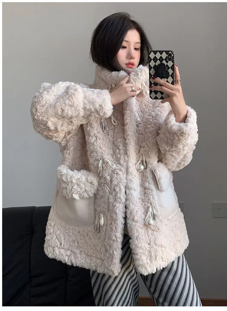 Eleganter aprikosenweißer dicker Kunstpelzmantel für Damen, lässige, mit Faux dicke Lammfelljacke, Winterdame, schicke Langarm-Oberbekleidung – Detail 7