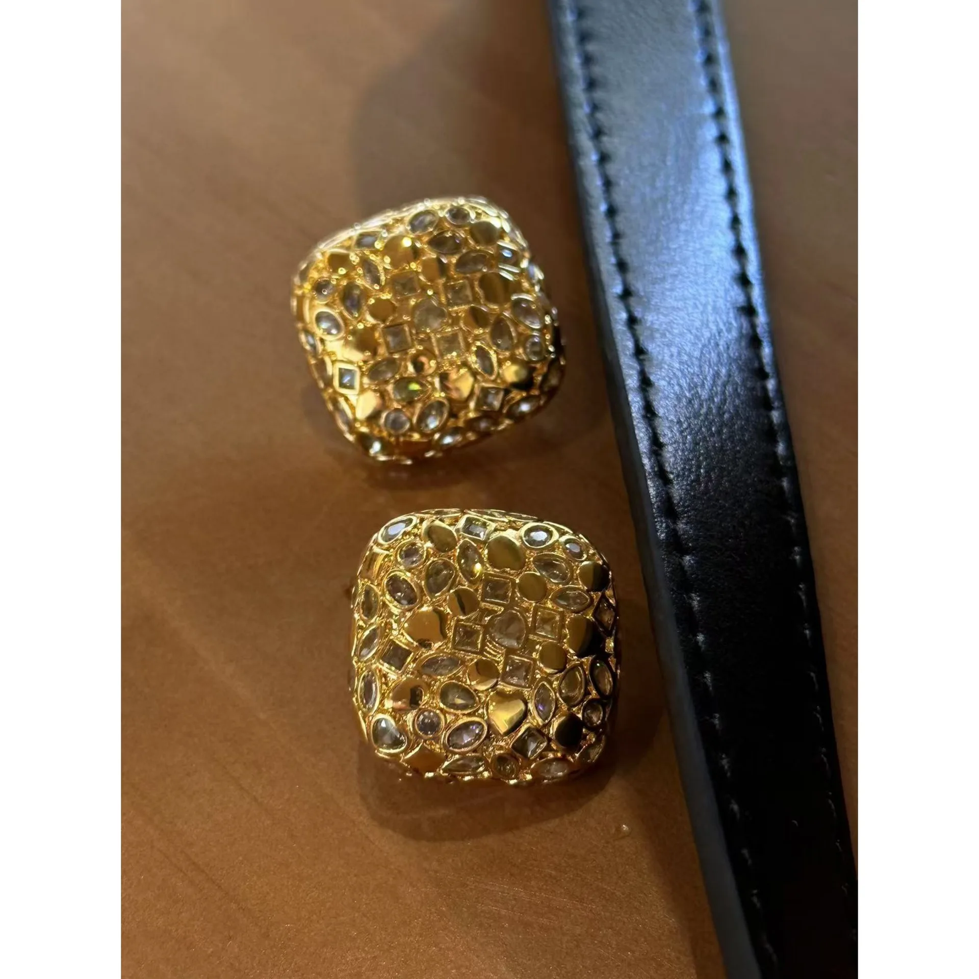 [韓国人気ジュエリー] SEASONS Lock Ring Gold.wedding Band|gold-colored Zircon Bridal Set Rings