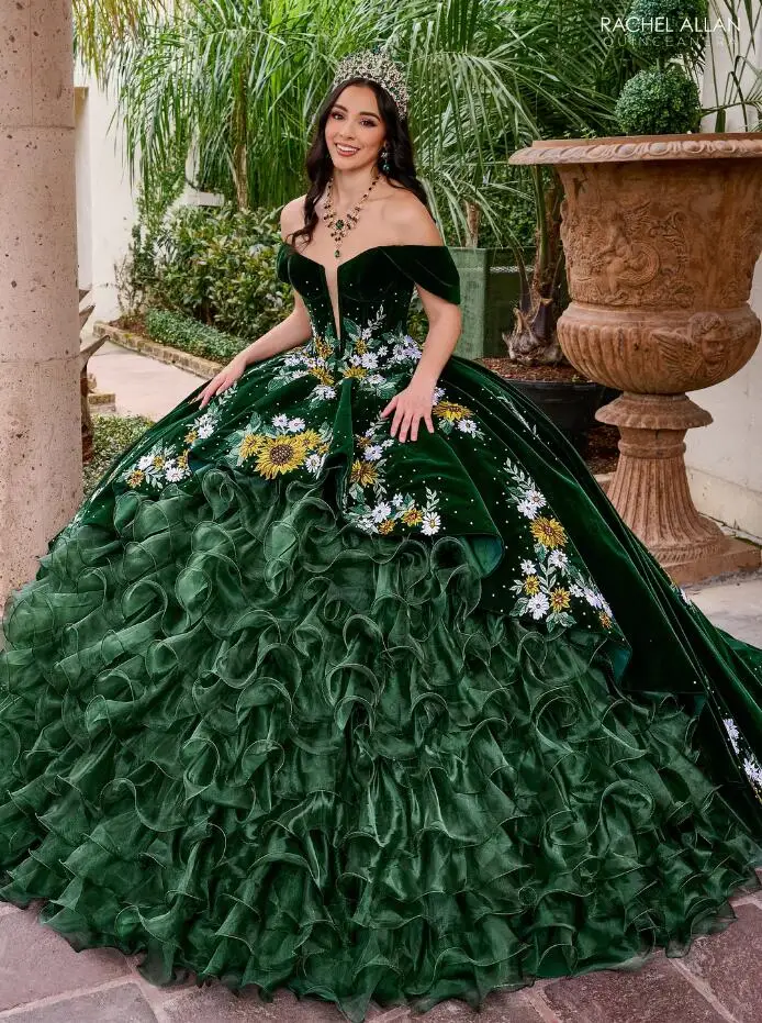 

Hunter Emerald Green Floral Velvet Quinceanera Dresses Princess Lace-up Corset Applique Ruffles Vestidos 15 quinceañera 2024