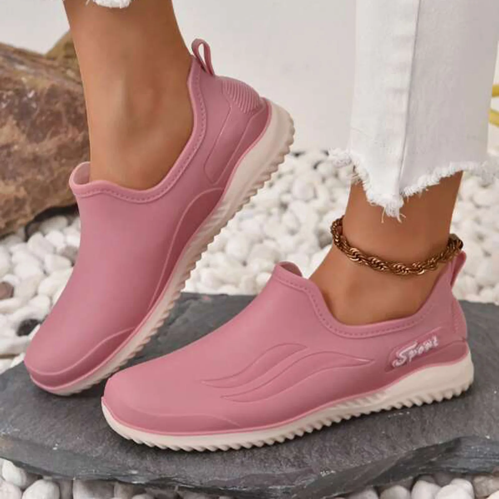 Women Rain Shoes Outdoor Waterproof Walking Ankle Rain Boots Frosted Ladies Rubber Outdoor Rain Short Working Boots Rainboots