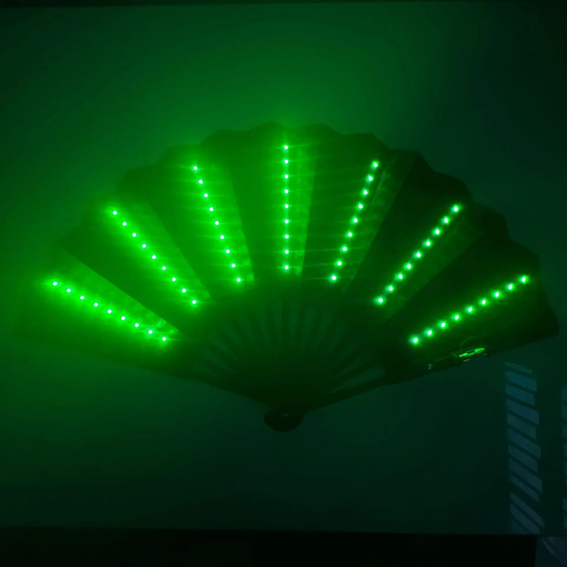 Party LED Glowing Fan Vivid Folding Fan Colorful Party/Dance LED Paper Fan Stage Performance DJ Show Light Up Fan Wedding