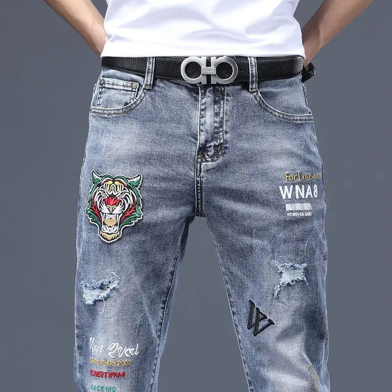 Hot Sale Men's Luxury Jeans Streetwear Denim Pants Punk Distressed Hole Tiger Embroidery Patches Stretch Skinny Ripped Trouser