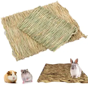 Conigli Conigli Tappetino per erba Tappetino per fieno intrecciato per piccoli animali Biancheria da letto in paglia naturale Tappetino per gabbia di riposo per porcellino d'India Chinchilla Criceto Ratto