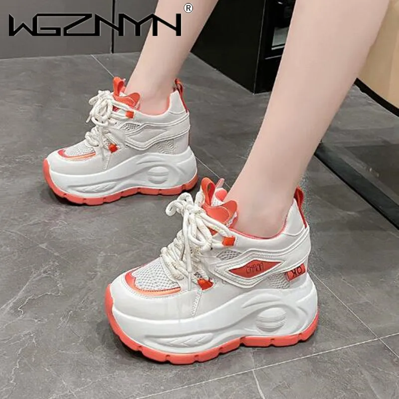 

Женские повседневные сетчатые туфли на высокой платформе, Новинка лета-осени 2024, массивные кроссовки на шнуровке, женские туфли на танкетке 10 см для отдыха со скрытым каблуком