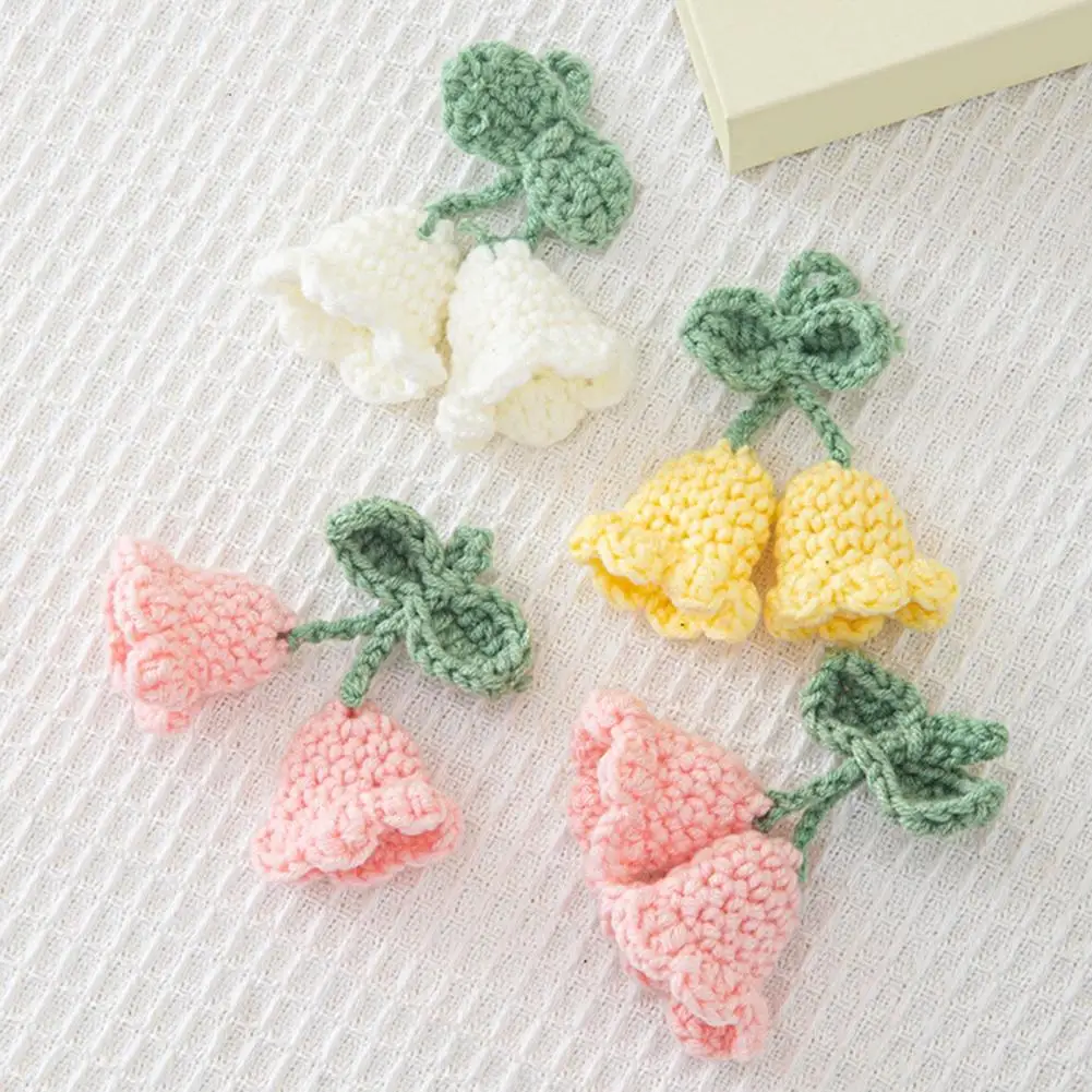 Handmade Flower Knitted Keychain Keyring Women Crocheted Wool Flower Leaf Bag Pendants Car Key Ring Handbag Decoration Charms Gi