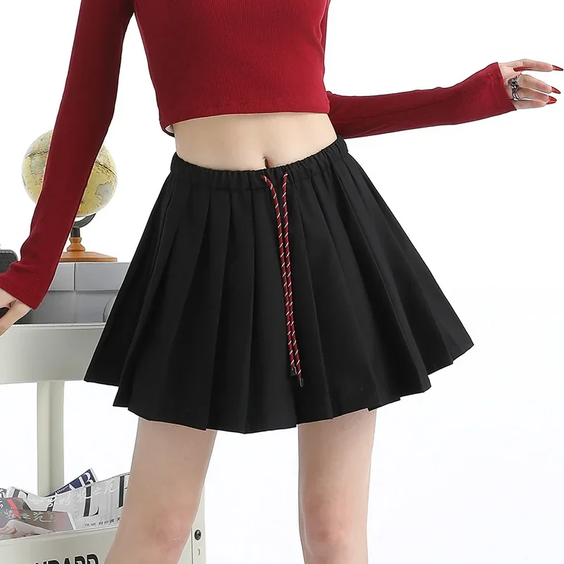 thumbnail image 1 of Minivestido informal de cintura alta, estilo deportivo, falda adelgazante de corte A para mujer, temporada de otoño, traje con cordón JK, 1 of 5