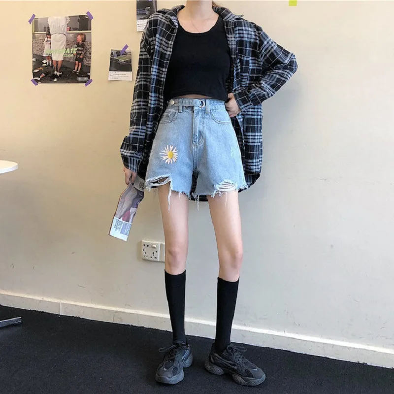 Irregular Preppy Solid Streetwear Wide Leg Jeans Shorts 2021 Summer Women Sweet High Waist Diasy Embroidery Blue Denim Shorts
