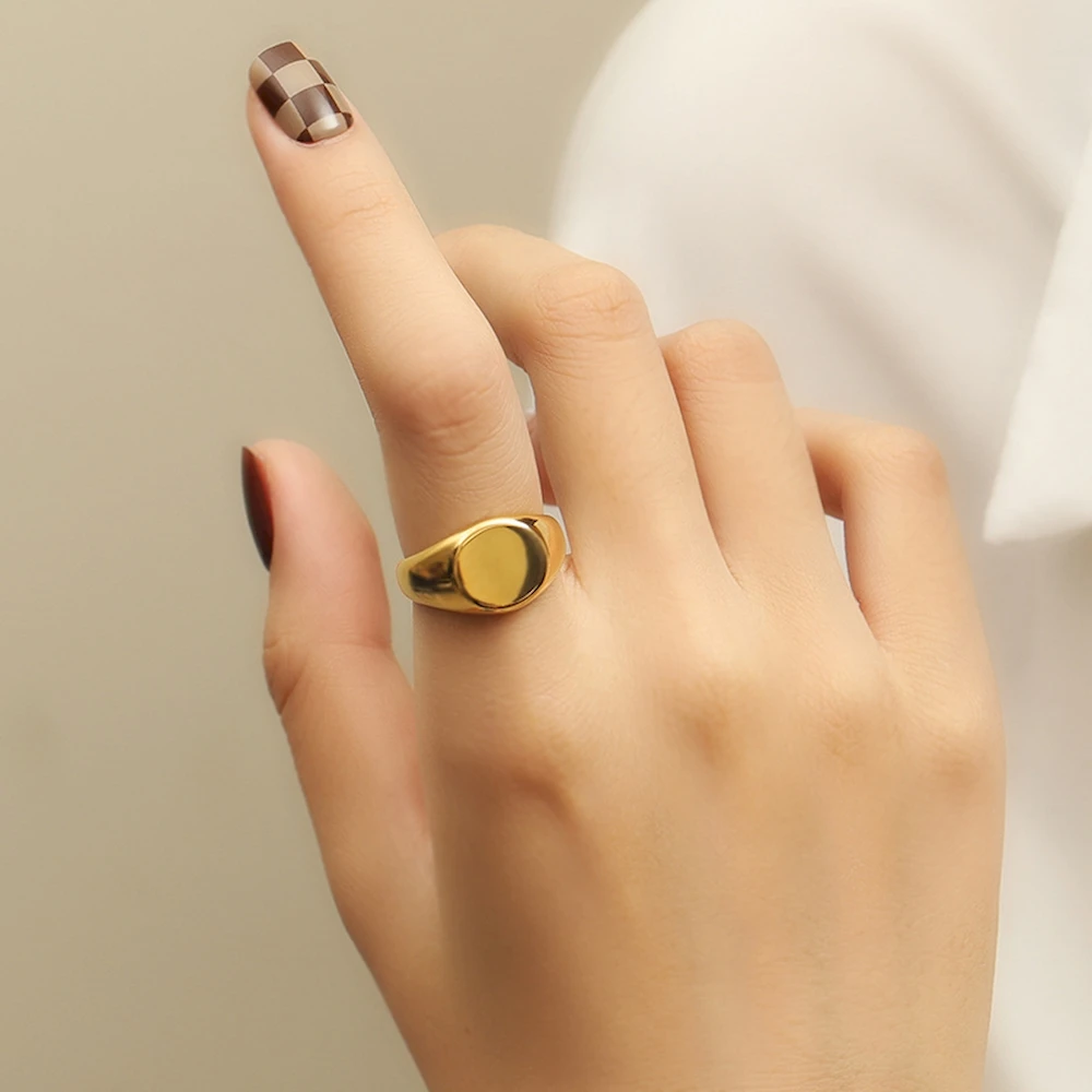 18K Gold Plated Stainless Steel Smooth Ring - Unisex Jewelry
