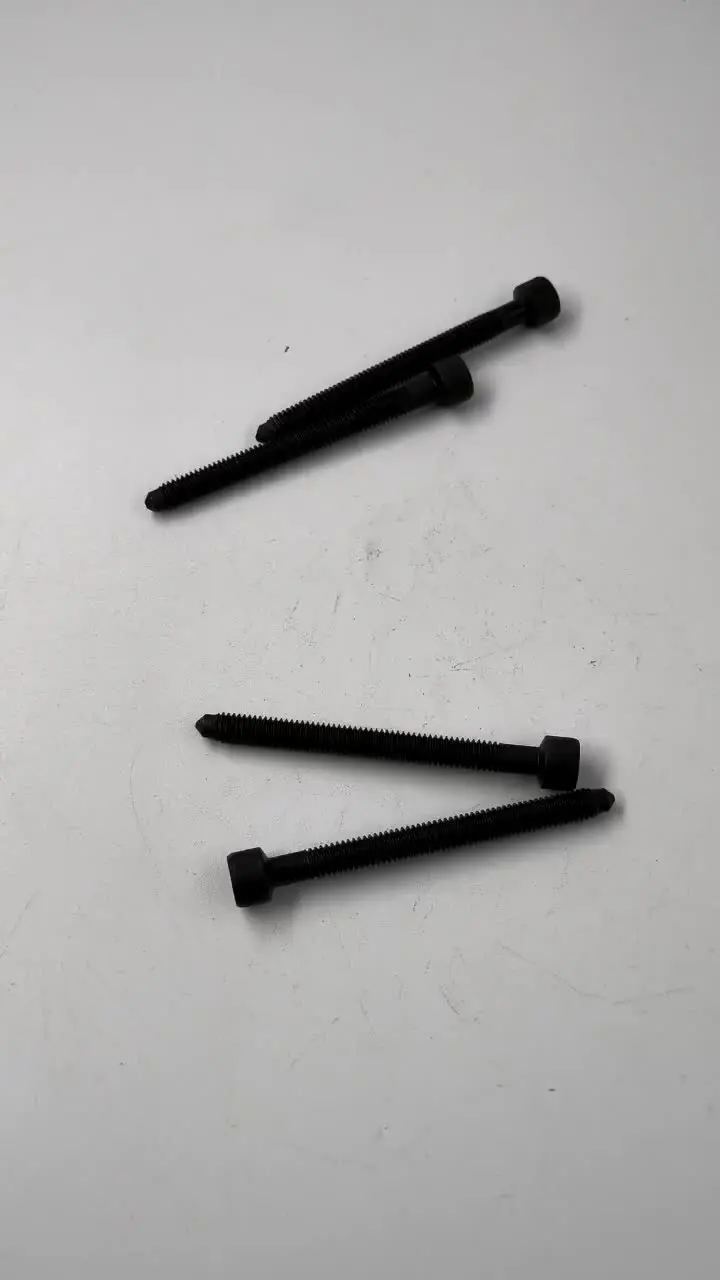 Set 4 Bulloni Iniettori M6x64 - Ricambio Per Motori VW ARL ADT ASZ BLS AXR