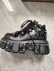 2023 New Retro Spanish Men's and Women's Same High-Top Shoes Metal Dark Punk Pumps Platform Thick Bottom Shoes