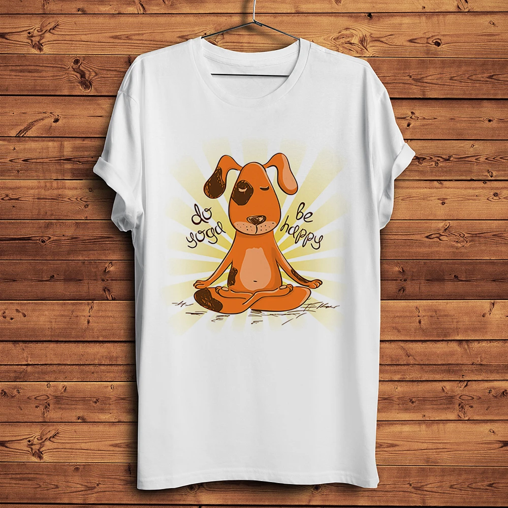 Cute Puppy Yoga Asana Dog Sun Salutation Funny T Shirt Uomo Manica Corta Casual Tee Homme Maglietta Unisex No-Glue Stampa Traspirante